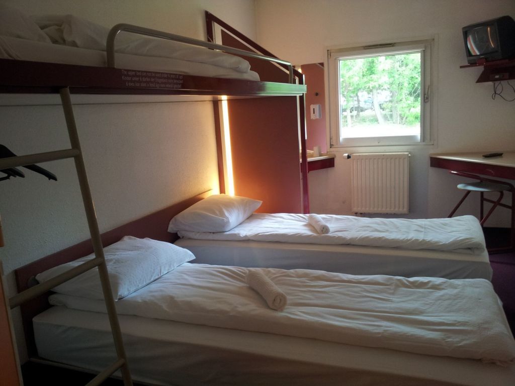 Drive Inn Hotel Törökbálint Extérieur photo