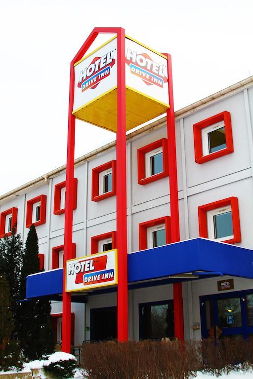 Drive Inn Hotel Törökbálint Extérieur photo